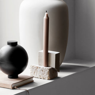 Offset Candleholder Vol. 2 | Kerzenhalter | 10 cm | Skulptur | Sandstein | Travertin | Weiß | Kristina Dam - GEOSTUDIO