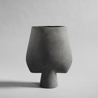 Sphere Vase Square | Big | 43 cm | Keramik | Dark Grey | Grau | 101 Copenhagen - GEOSTUDIO