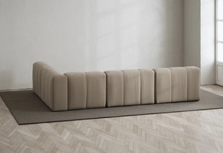 Cecco | Sofa | 304cm | Rechts Offen | 4 Sitzer | Bouclé | Pearly Off White | Warm Clay | Layered - GEOSTUDIO
