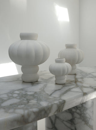 Ceramic Balloon Vase 08 | Vase | Ø24 | Keramik | Raw White | Sanded Grey | Sanded Ocker | Louise Roe - GEOSTUDIO