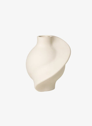 Ceramic Pirout Vase 01 | 22 cm | Keramik | Raw White | Louise Roe - GEOSTUDIO