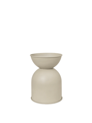 Hourglass Pot | Vase | Small | Metall | Outdoor | Cashmere | ferm LIVING - GEOSTUDIO
