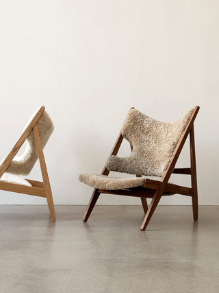 Knitting Lounge Chair | Stuhl | Eiche Natur | Schaffell | Moonlight 09 | Audo - GEOSTUDIO