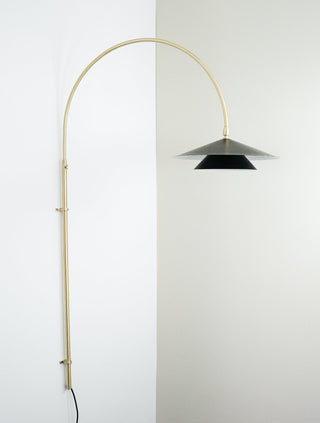 Meconopsis Wandlampe Groß | 150 cm | Messing | Hein Studio - GEOSTUDIO