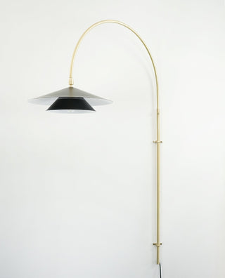 Meconopsis Wandlampe Groß | 150 cm | Messing | Hein Studio - GEOSTUDIO