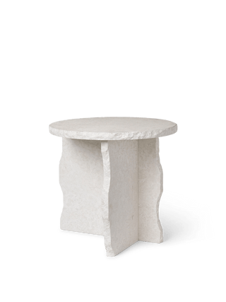 Mineral Sculptural Table | Beistelltisch | 52 cm | Bianco-Curia-Marmor | ferm LIVING - GEOSTUDIO