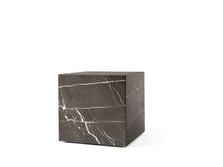 Plinth Cubic | Beistelltisch 40 cm | Braun Grau | Kendzo Marmor | Audo - GEOSTUDIO