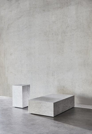 Plinth Low | Couchtisch | Weiß | Carrara Marmor | Audo - GEOSTUDIO